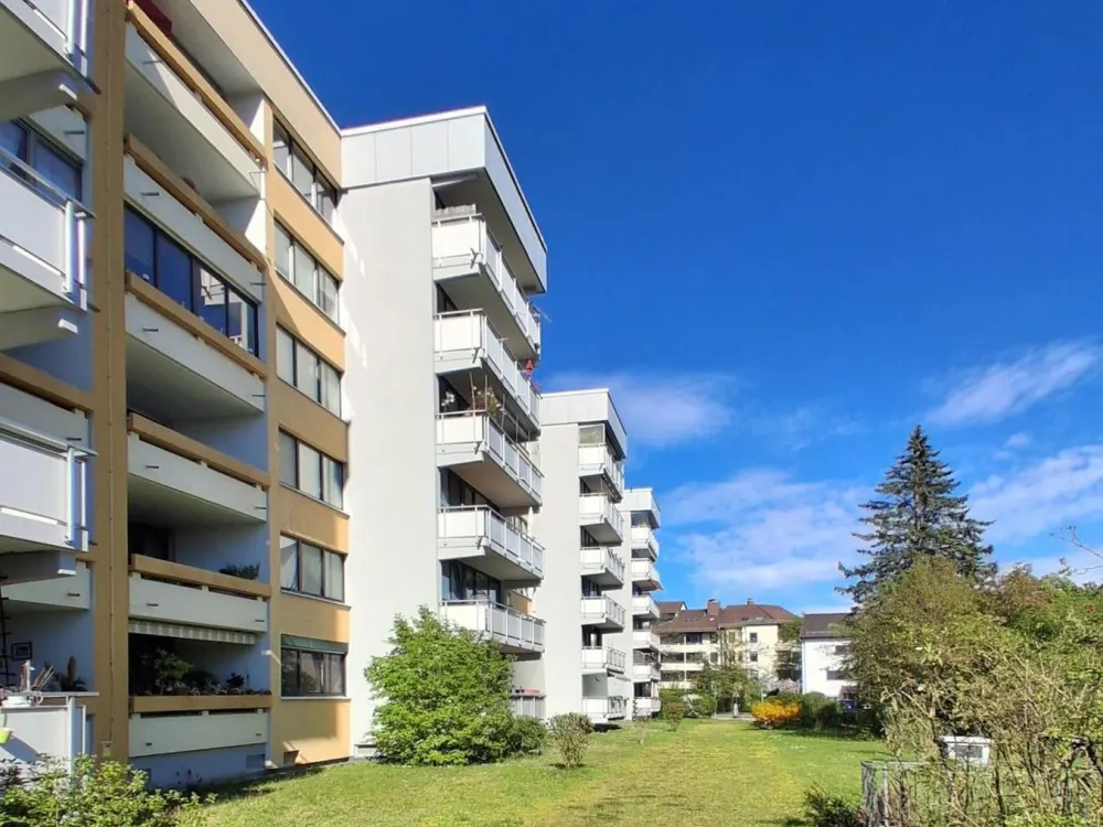 Helle 3-Zimmer Wohnung 70 m2 München Unterhaching mit Balkon Erstbezug nach Vollrenovierung