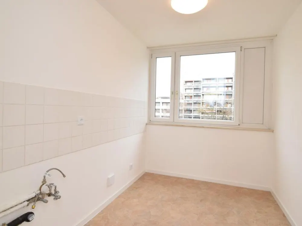 Helle 3-Zimmer Wohnung 70 m2 München Unterhaching mit Balkon Erstbezug nach Vollrenovierung
