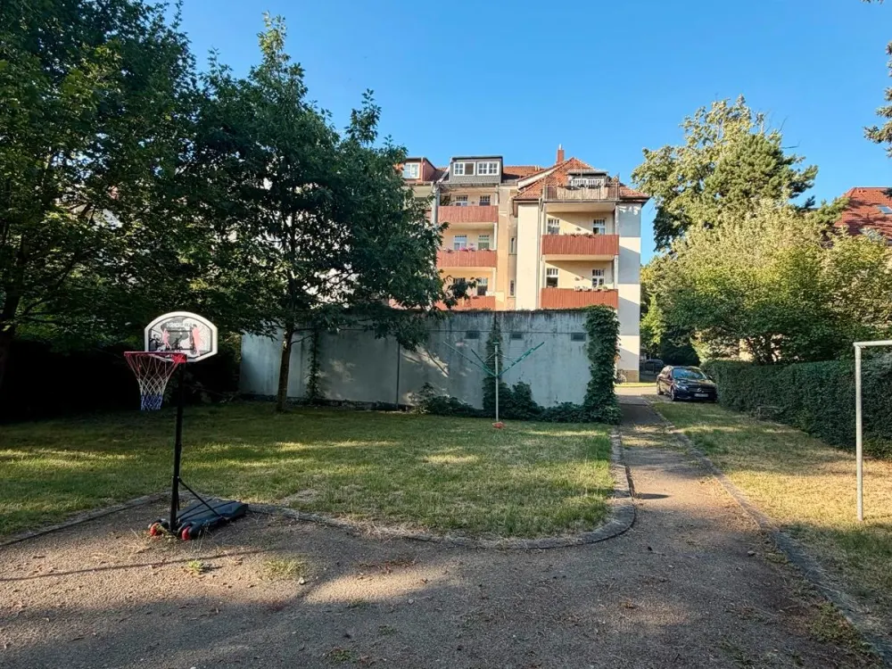 Stötteritz Parklage Hochparterre Wohnung neu saniert