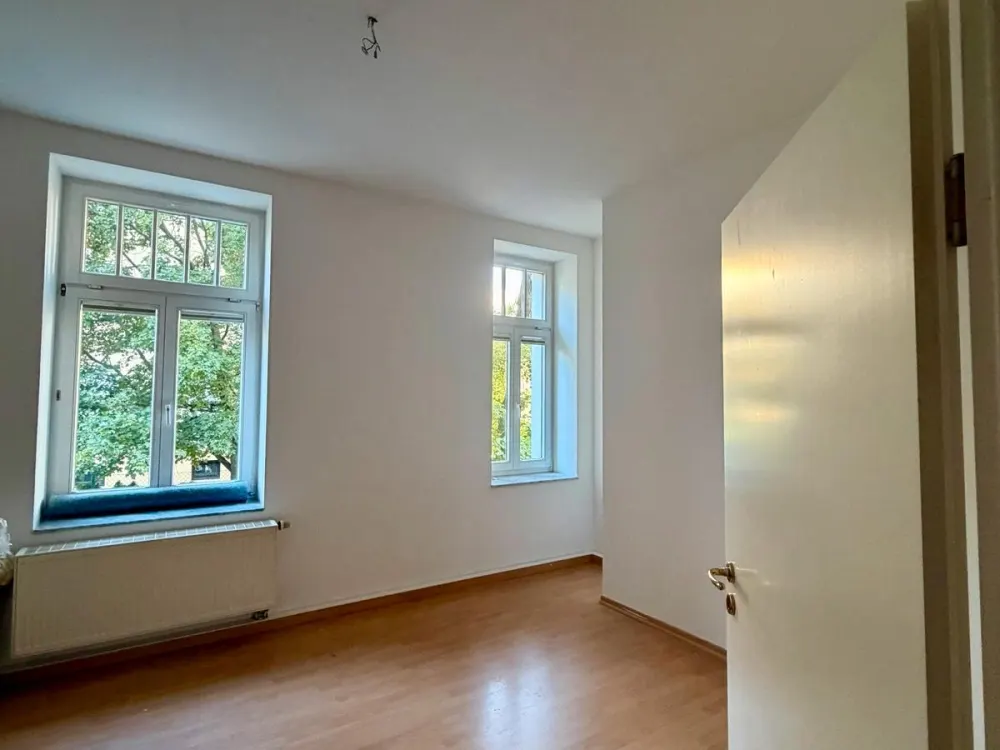 Stötteritz Parklage Hochparterre Wohnung neu saniert