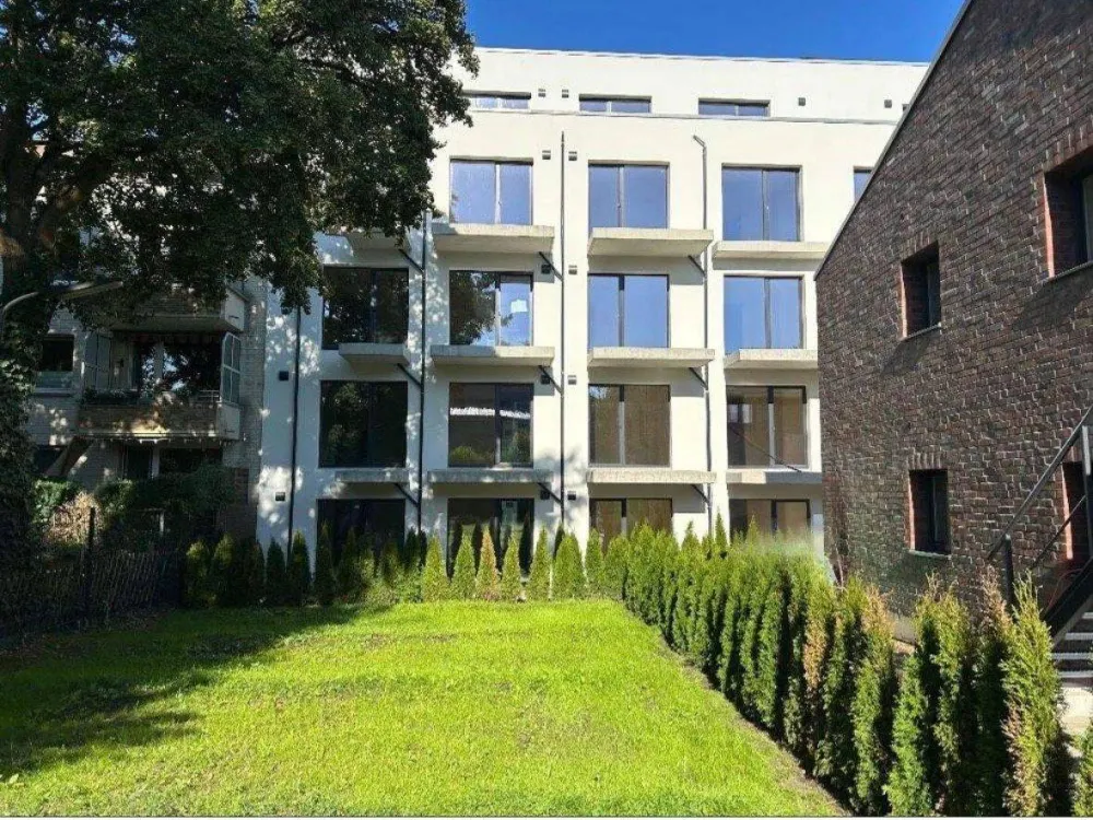 Kleine, lichtdurchflutet Penthouse Wohnung in Fuhlsbüttel