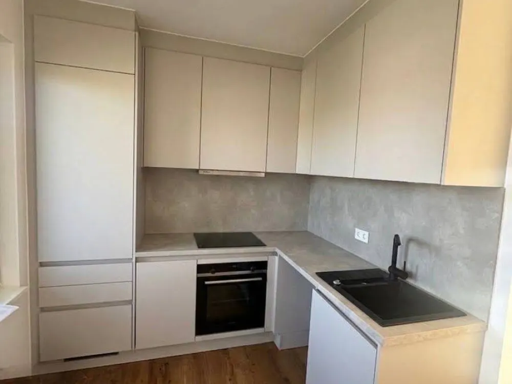 Kleine, lichtdurchflutet Penthouse Wohnung in Fuhlsbüttel