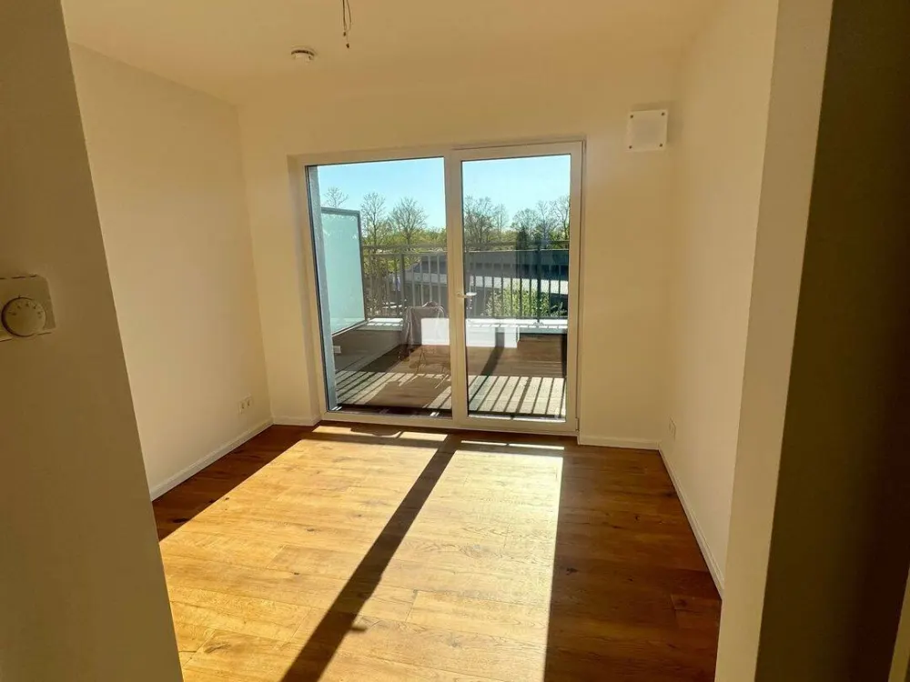Kleine, lichtdurchflutet Penthouse Wohnung in Fuhlsbüttel