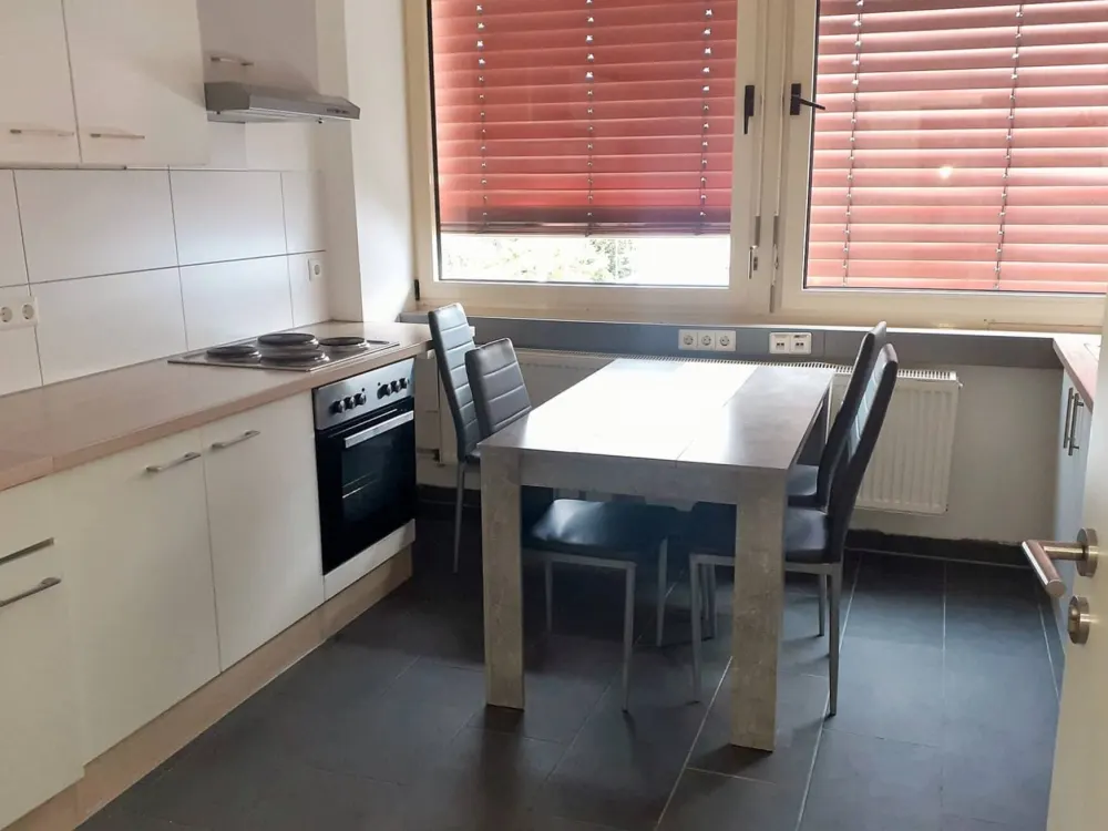 WG Zimmer in Stuttgart Hedelfingen, möblierte Zimmer ab 1 Monat