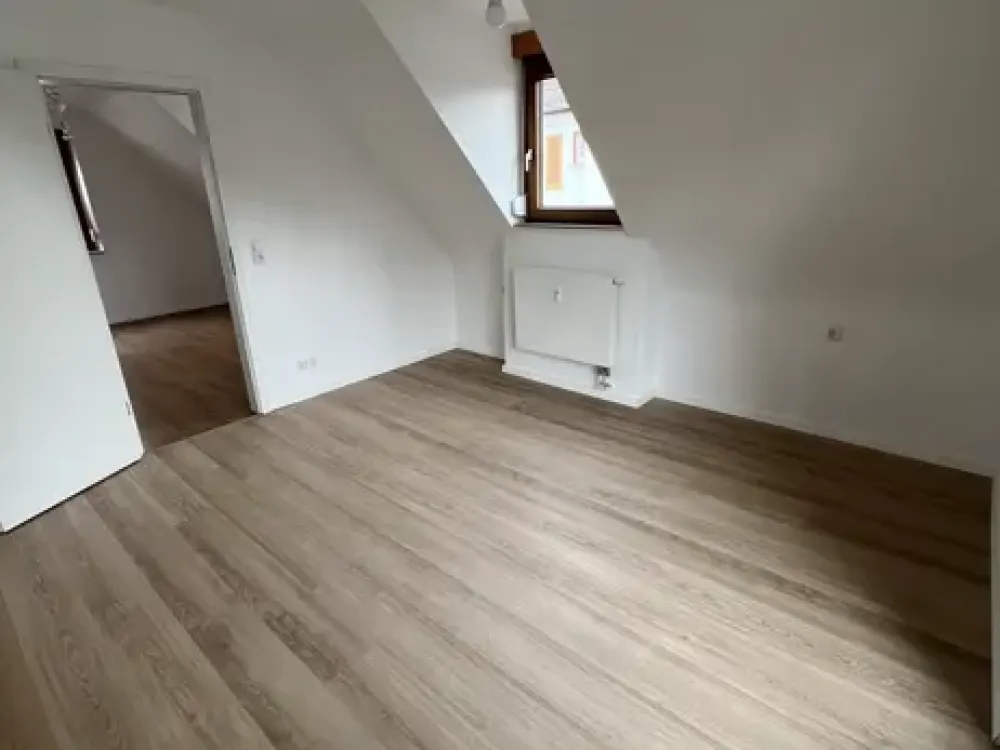 Helle 2,5-Zimmer Dachgeschosswohnung in Waiblingen