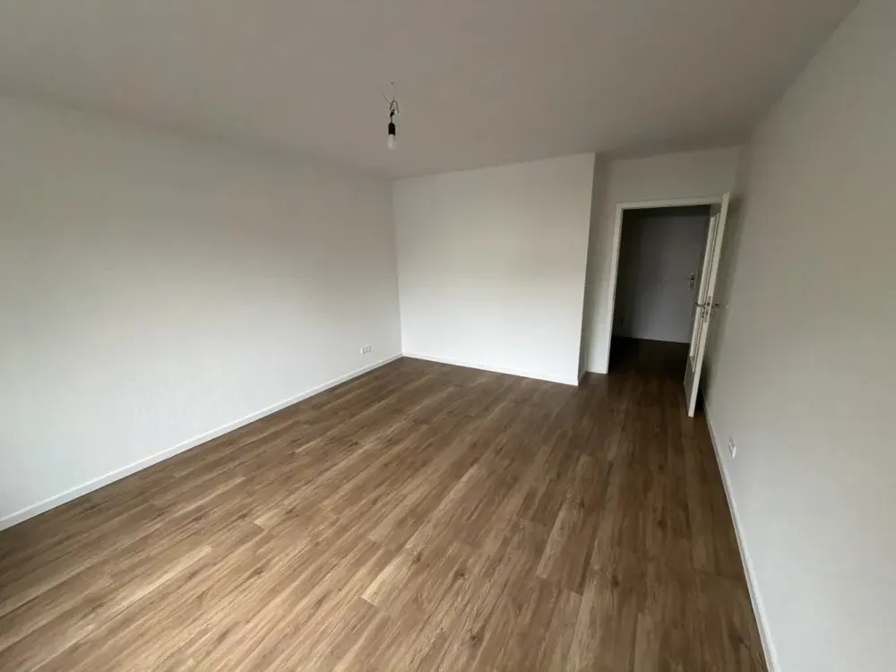 Erdgeschoss 1-Zimmerwohnung mit separater Küche - 69005