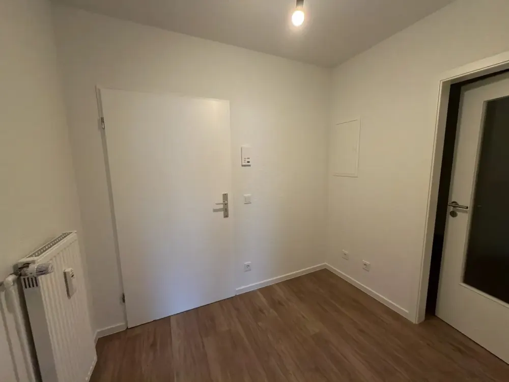 Erdgeschoss 1-Zimmerwohnung mit separater Küche - 69005