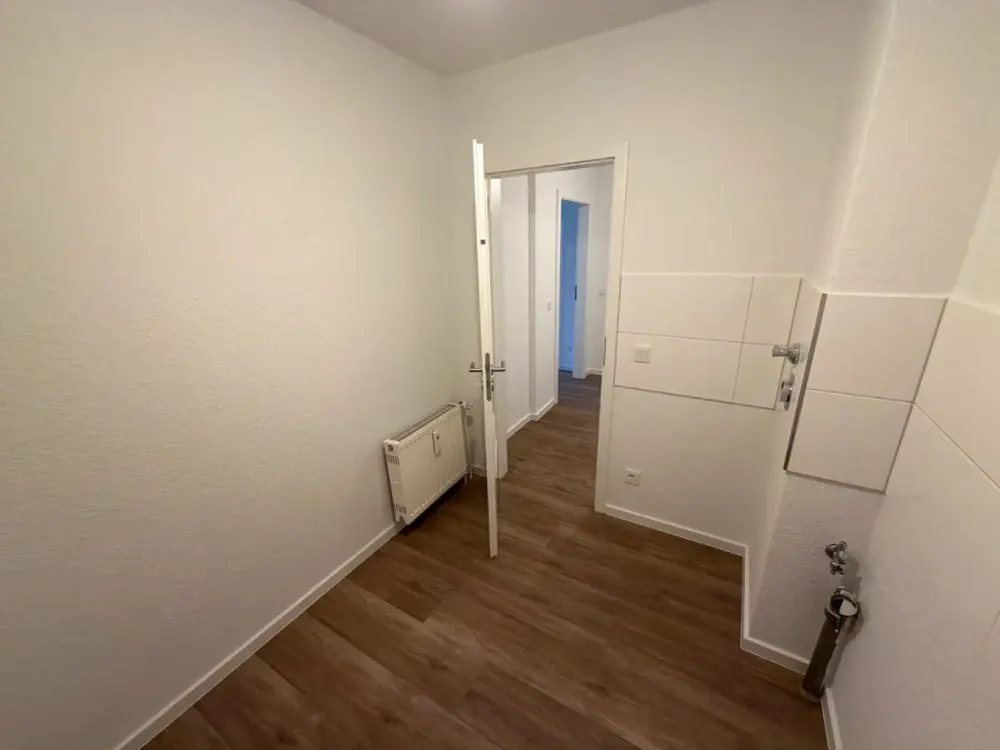 Erdgeschoss 1-Zimmerwohnung mit separater Küche - 69005