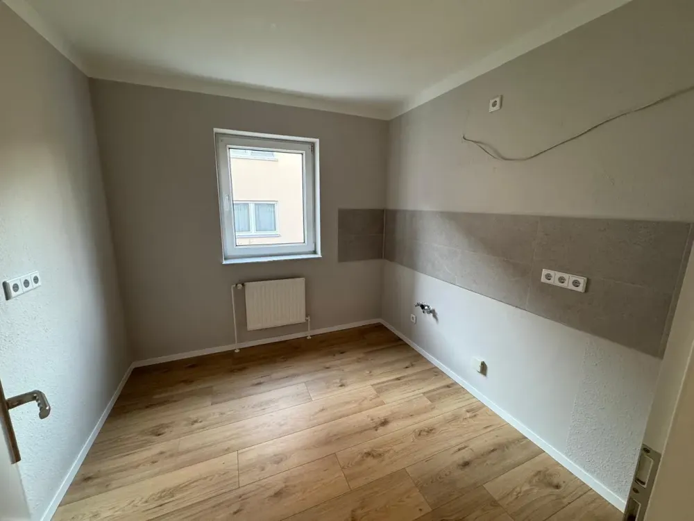 Renovierte 2-Zimmer-Wohnung mit Balkon in Hohen Neuendorf - Erstklassige Energieeffizienz