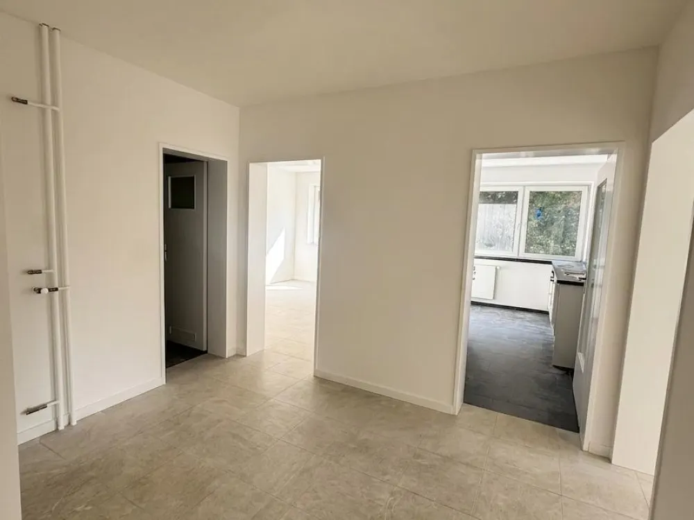 Sanierte 3 Zimmerwohnung zur Miete in Ahrensburg - Wentzel Dr.