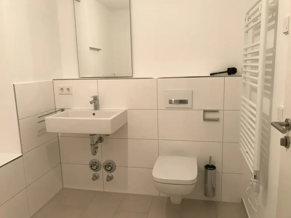 Moderne 3-Zimmer-Wohnung mit Balkon und EBK, Tiefgarage in Europaviertel