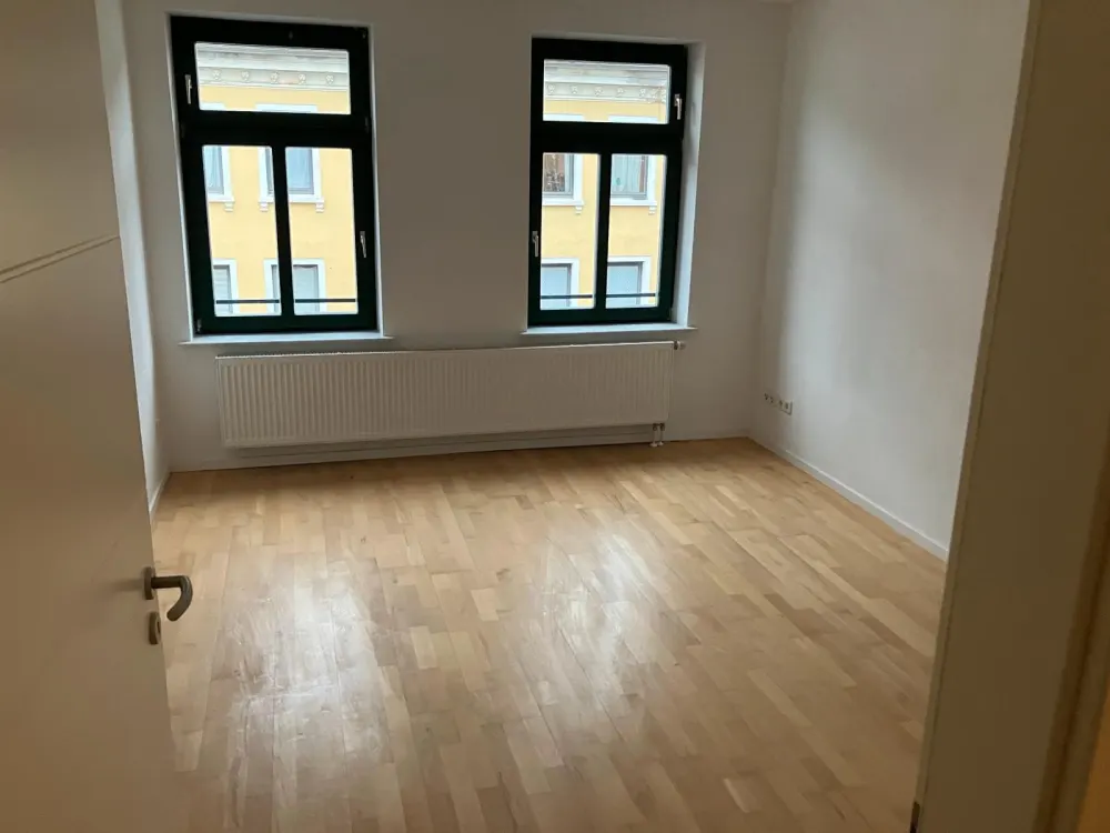 Sonnige neurenovierte 3,5-Zimmer Wohnung
