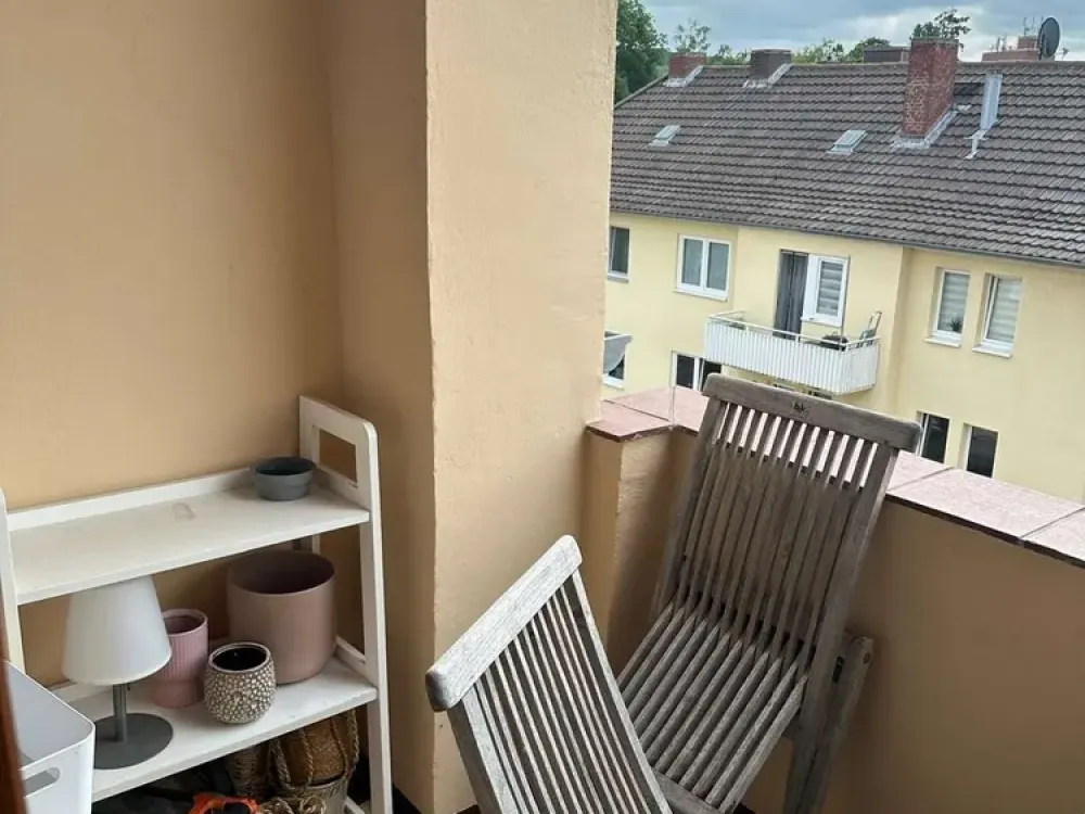 3-Room Old Building Apartment with Loggia · 3rd Floor · Kassel-Bettenhausen
