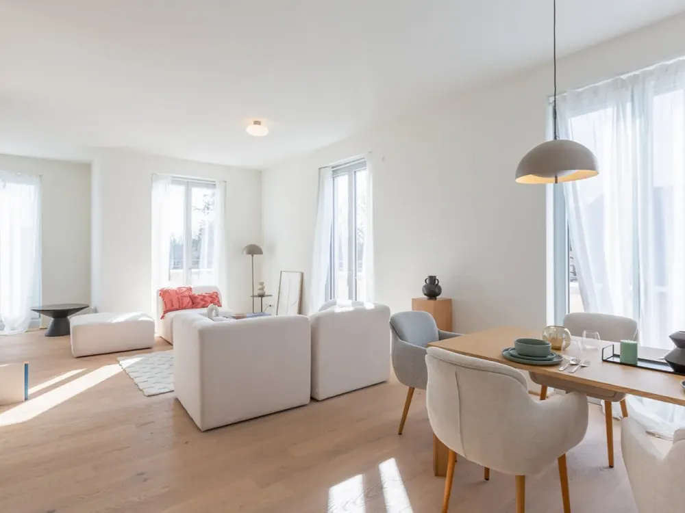 * EXCLUSIV * GROßZÜGIGE PENTHOUSE-WOHNUNG MIT GROßEN SONNENTERRASSEN*