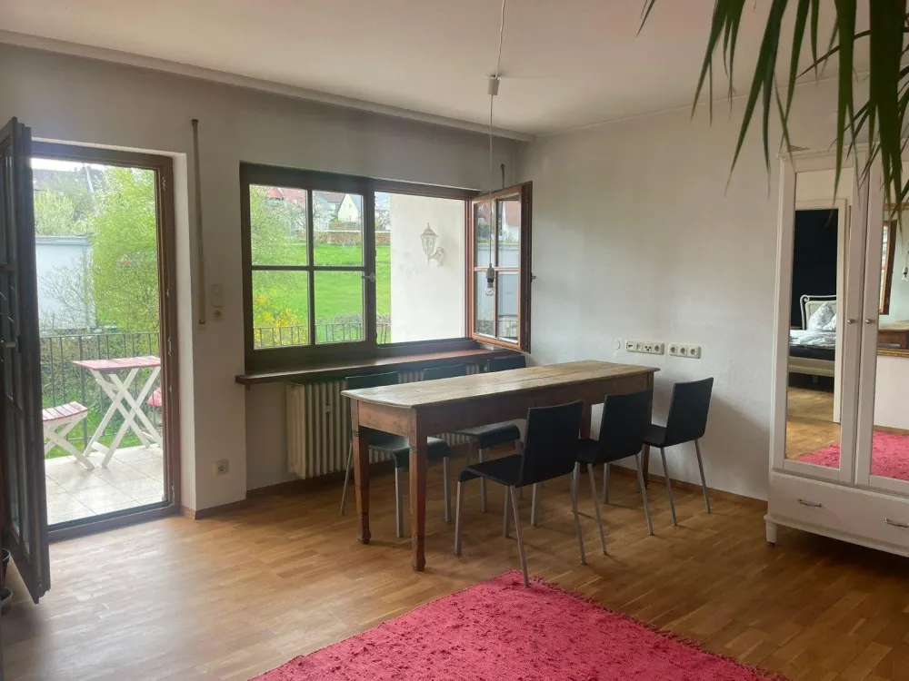 2-room apartment, sunny, with kitchen, parquet, balcony - furnished for a limited time