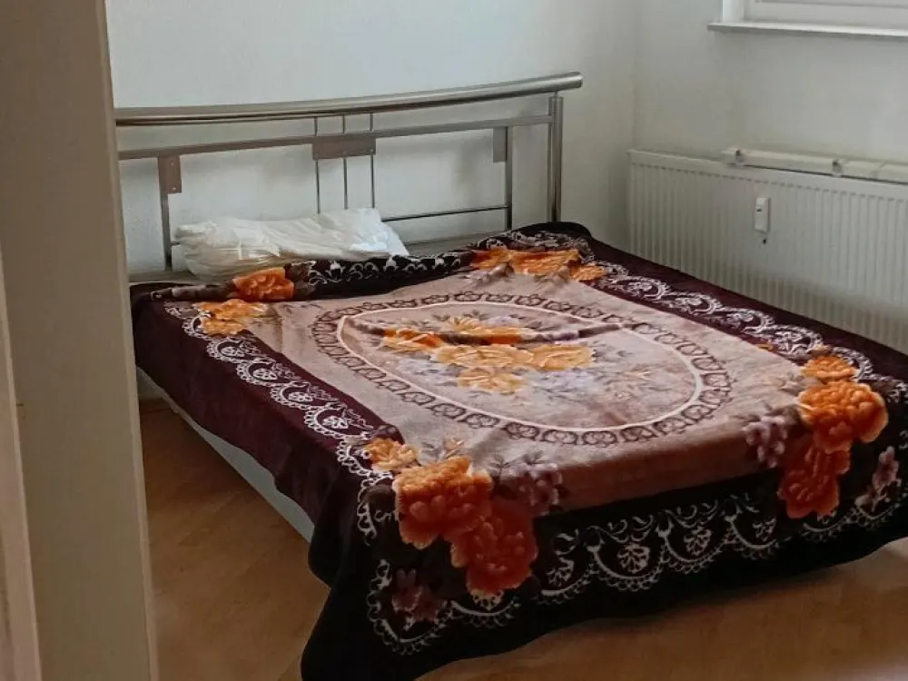 2 zimmer wohnung voll moebliert zu vermieten