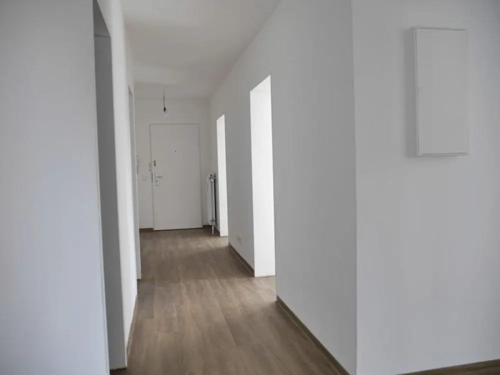 Schöne 4-Zimmer-Wohnung mit Balkon in Heusenstamm zu vermieten