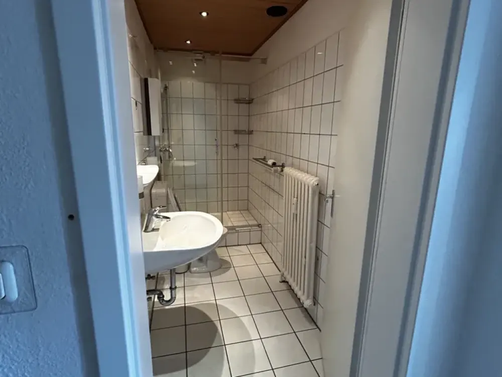 Gemütliche 2-Zimmer Dachgeschosswohnung in guter Lage in Korschenbroich