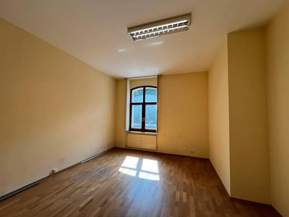 Große Erdgeschoss Wohnung für eine Familie in Düsseldorf