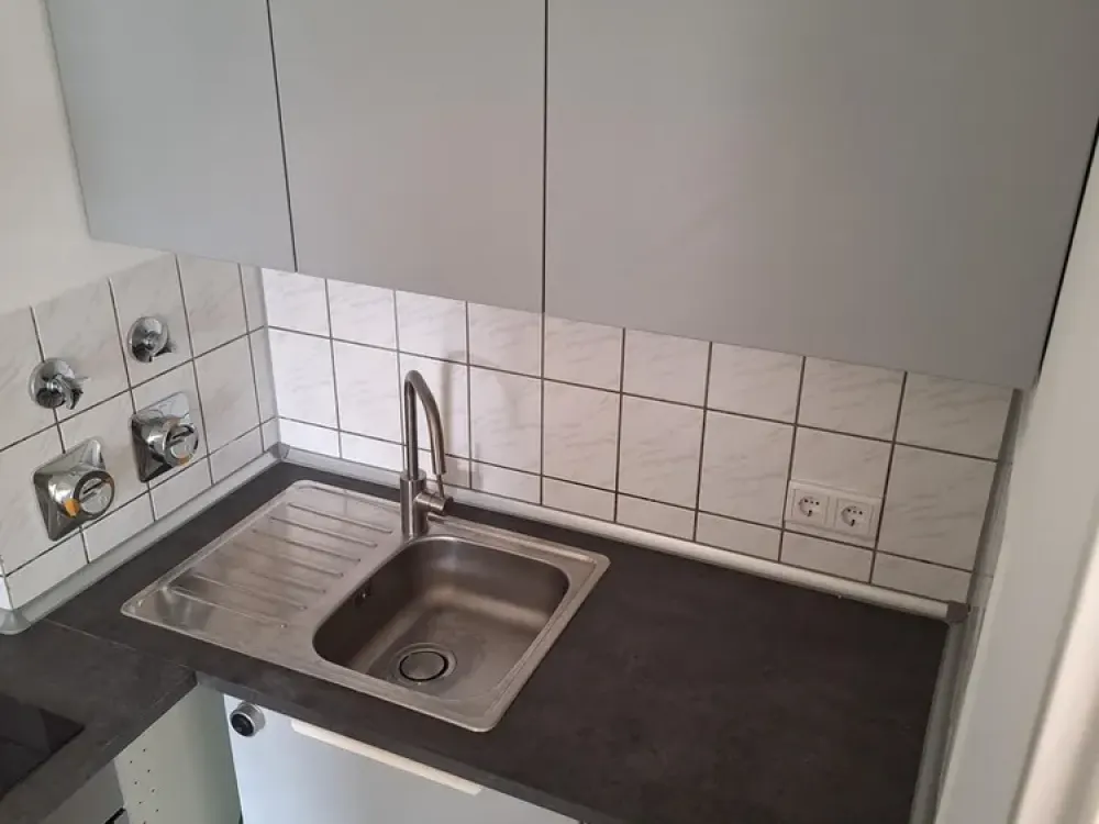 Helles 1-Zimmer-Apartment mit Einbauküche - provisionsfrei