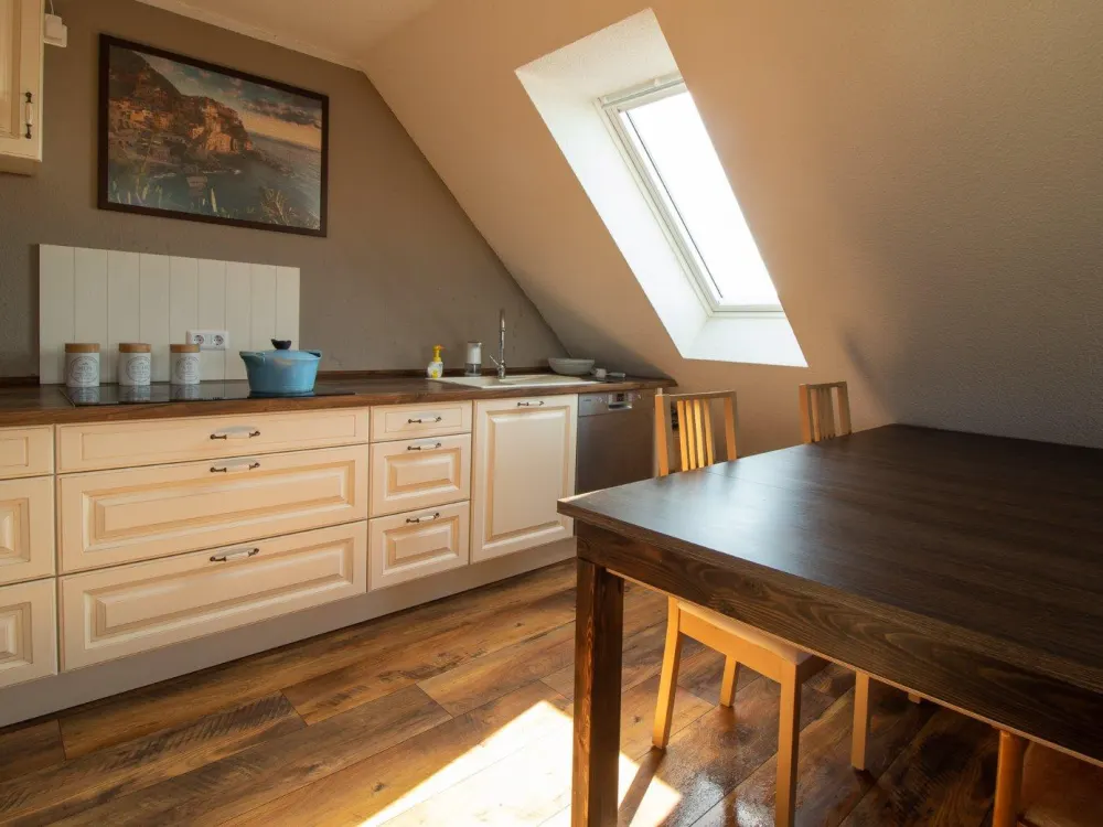 Stilvolle 4 Raum Maisonette DG in Brandis mit Balkon und Carport