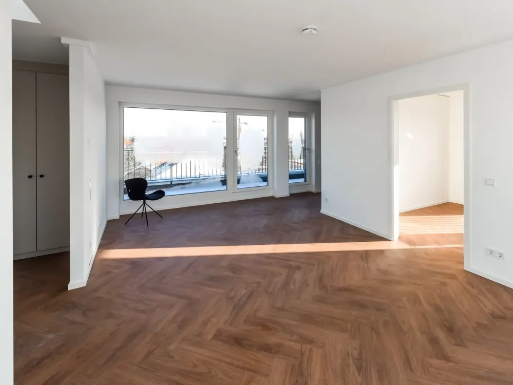 Traumhaftes modernes Wohnen im Dachgeschoss mit EBK und Süd-West-Ost Ausblick!