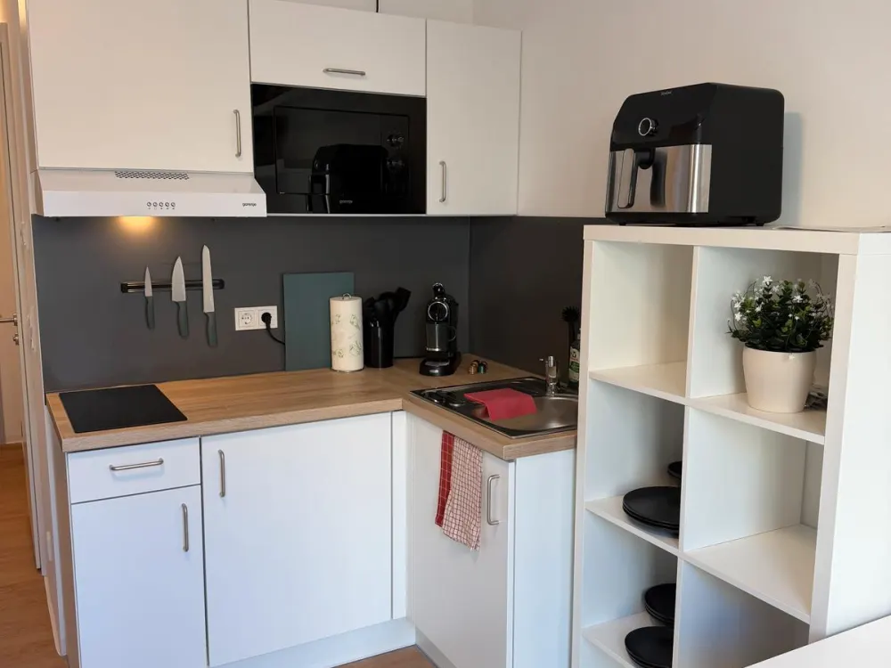 Voll möbliertes Studentenapartment • Nähe Uni & Hbf