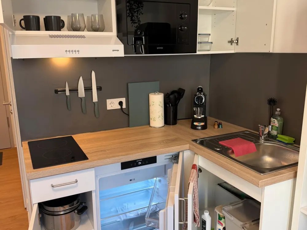 Voll möbliertes Studentenapartment • Nähe Uni & Hbf