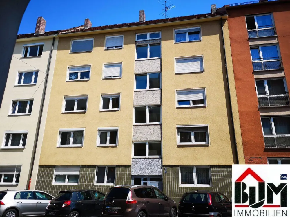 *Gepflegt - 2 Zimmer - 2015 modernisiert- Balkon - Bad mit Fenster - Seitenstraße*