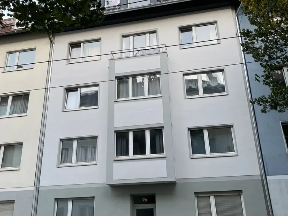 2-Room Attic Apartment with Fitted Kitchen in Pempelfort
