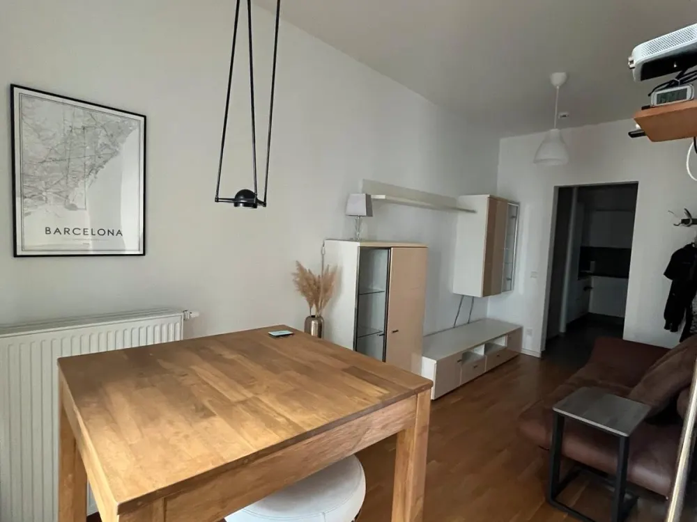 Wohnung zur Untermiete (18.09. bis 18.10.)