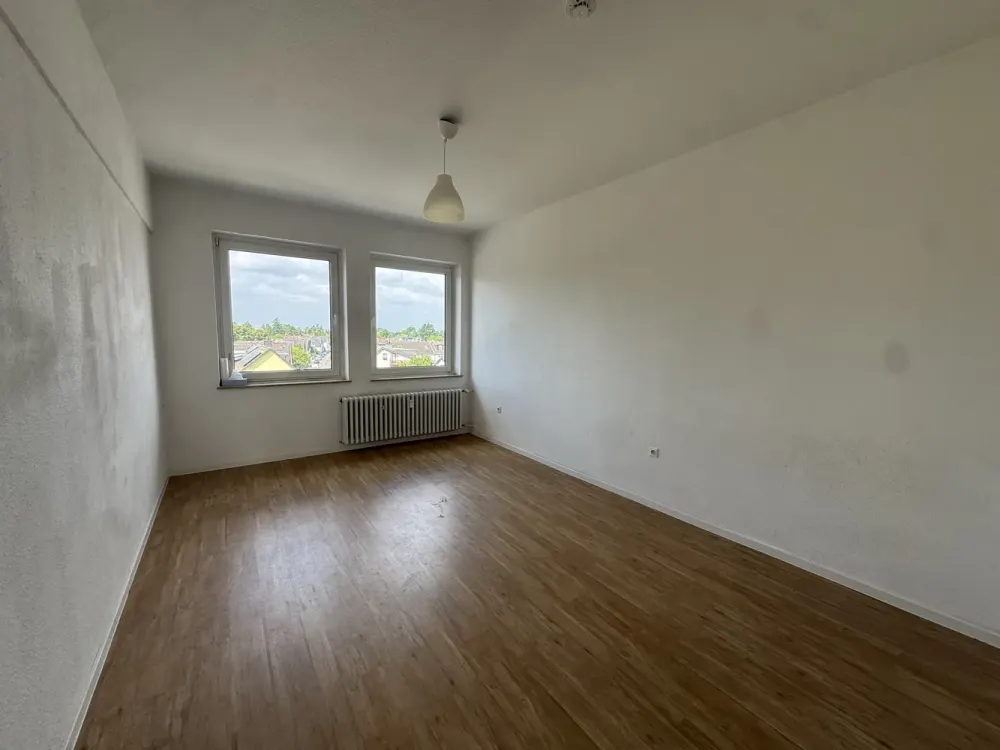 Helle Wohnung in Unterrath, 3 Zimmer, separater Küche, Balkon