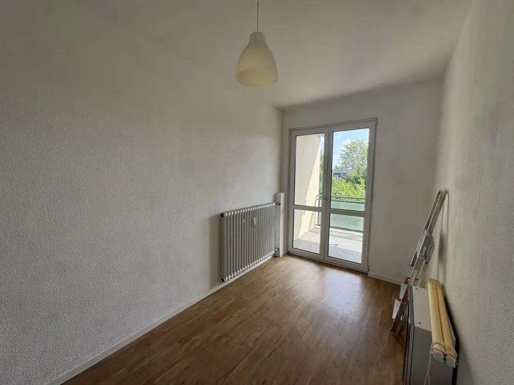Helle Wohnung in Unterrath, 3 Zimmer, separater Küche, Balkon
