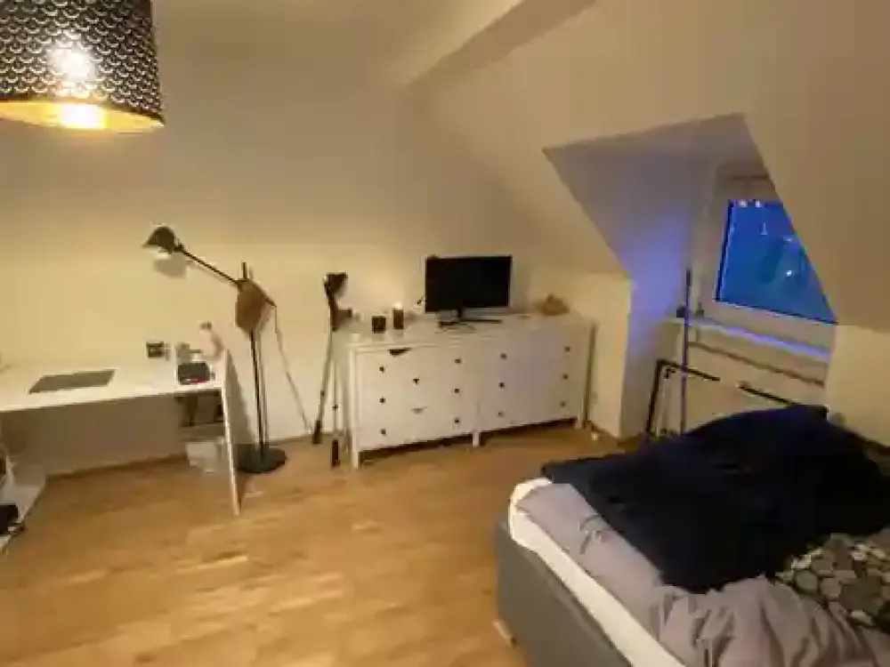 Zuhause mit einem Zimmer in zentraler Lage von Köln-Deutz
