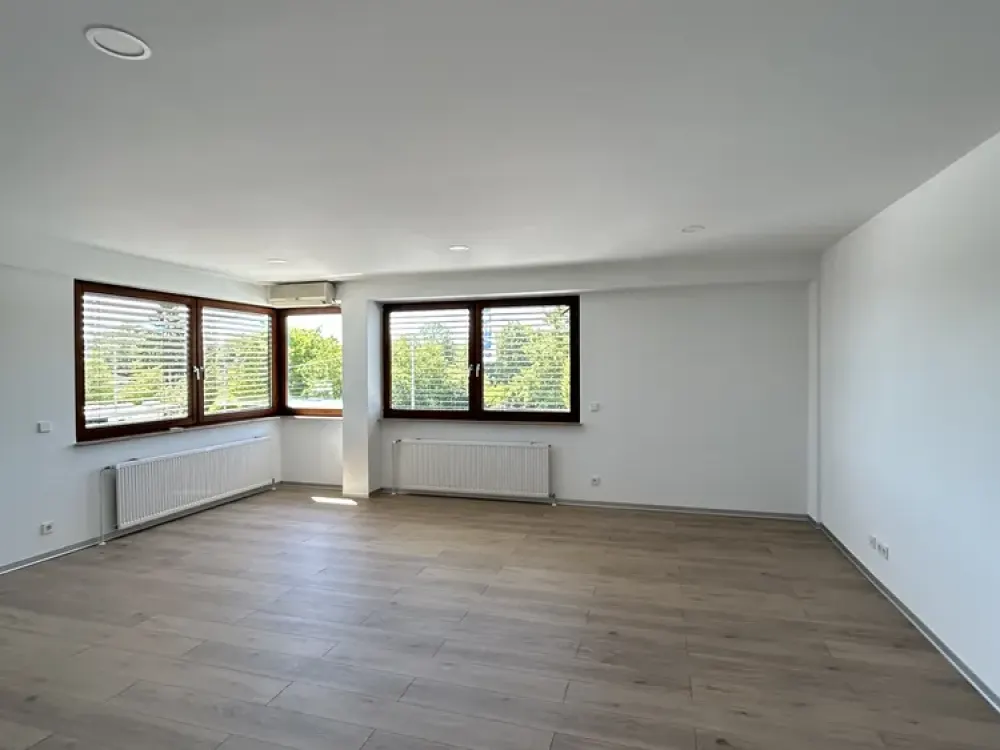 Zimmer in 5er-Studenten-WG in Stuttgart-Vaihingen zur Vermietung (auch für 2 Freunde oder ein Paar)