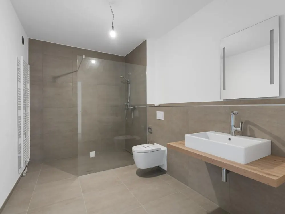 ERSTBEZUG: Moderne 3 und 4 ZKB Wohnung in zentraler Lage von Bad Lippspringe