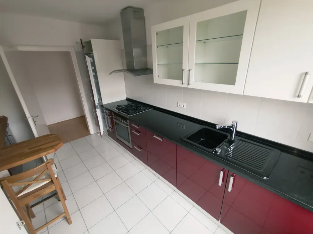 6-room apartment with comfort bathroom and balcony in Kleefeld, near MHH