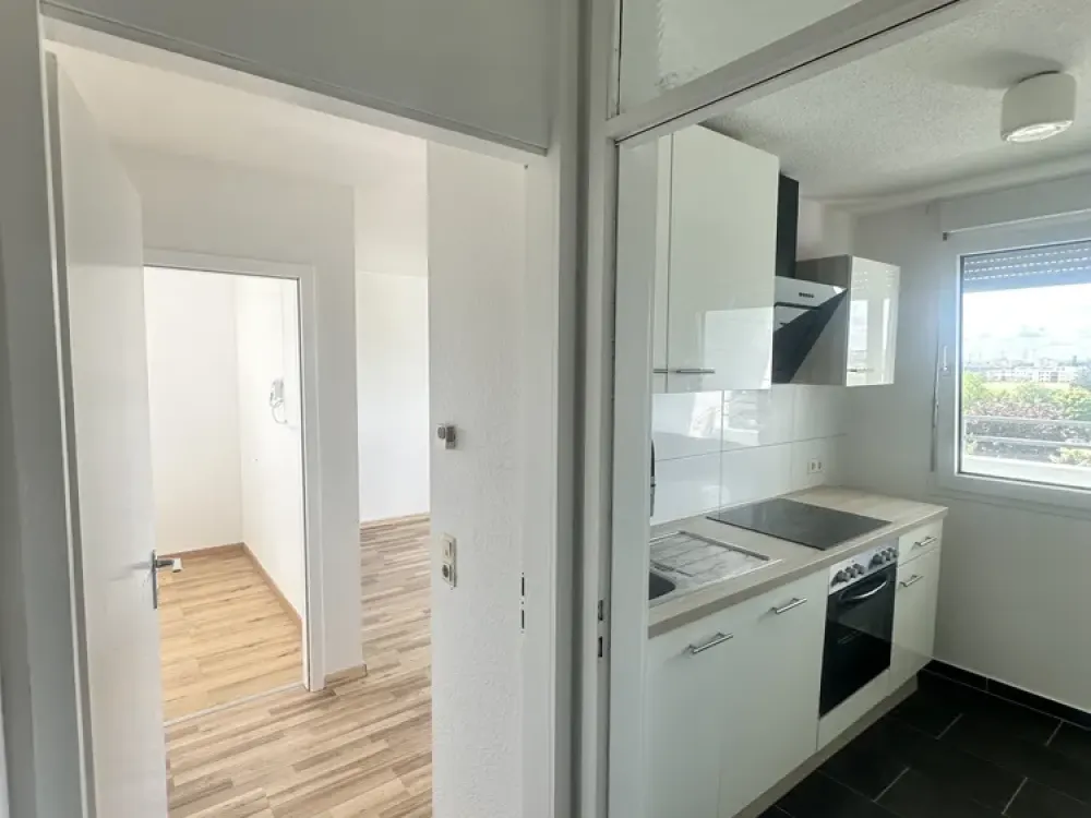 helle 2-Zimmer-Wohnung mit wunderschönem Ausblick in Sindelfingen