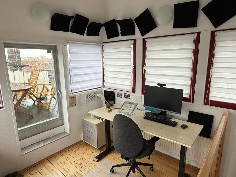 Exceptional Old Building Apartment with Roof Terrace and Balcony