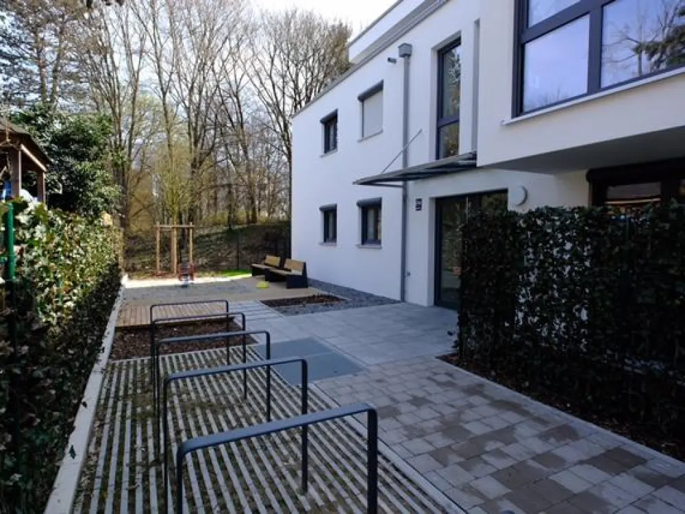 2-Zimmer-Neubau-Penthousewohnung mit Einbauküche u. TG-Stellplatz