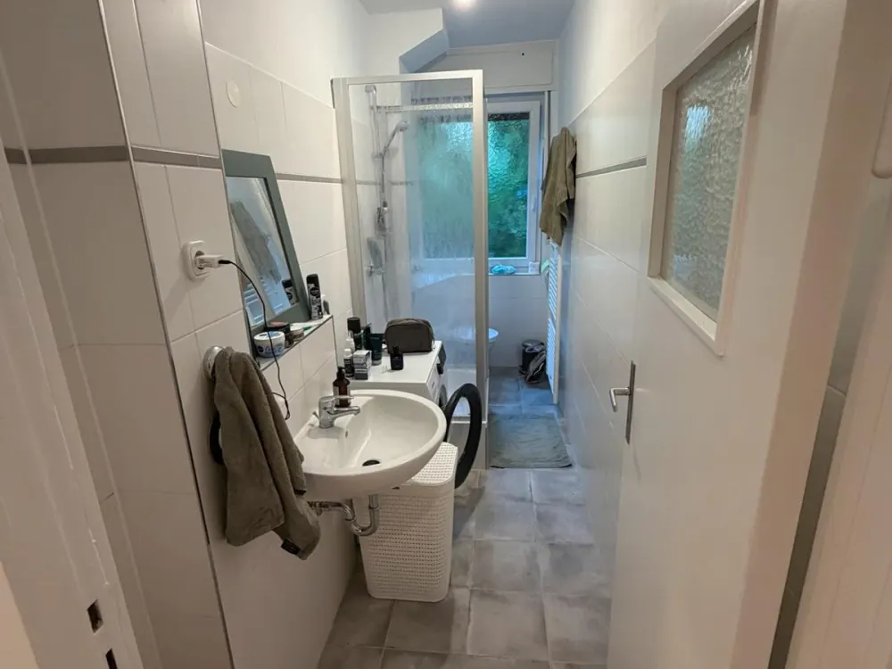 Möblierte 2-Zimmer-Wohnung mit Balkon in Berlin-Moabit bis 31.12.