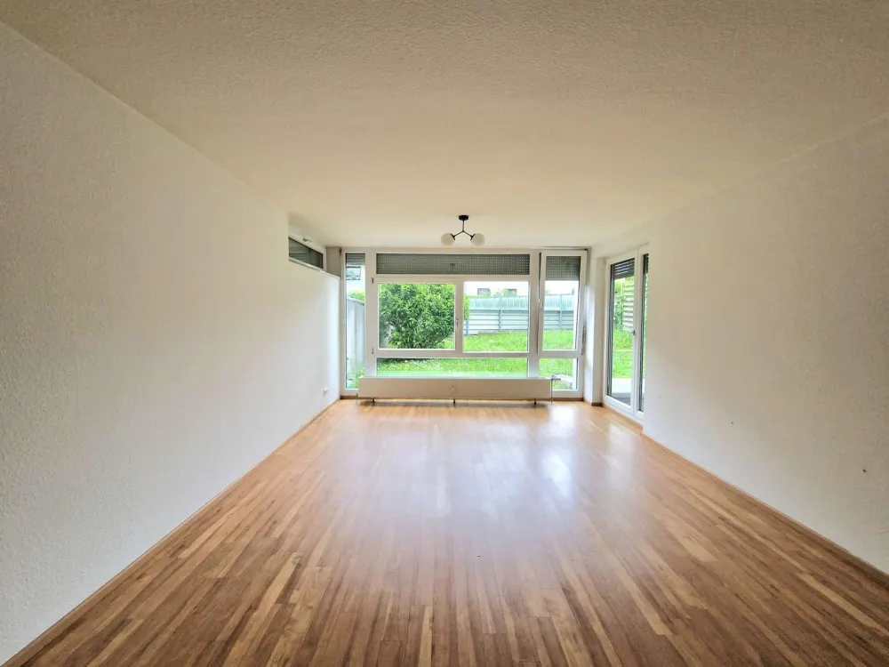 Wohnen mit Komfort, Barrierefreie 2-Zimmer-Erdgeschosswohnung mit Gartenzugang