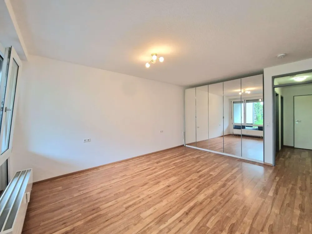 Wohnen mit Komfort, Barrierefreie 2-Zimmer-Erdgeschosswohnung mit Gartenzugang