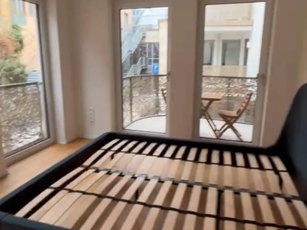 Mittendrin im Herzen von Stuttgart, 2-Zimmer-Wohnung mit Balkon