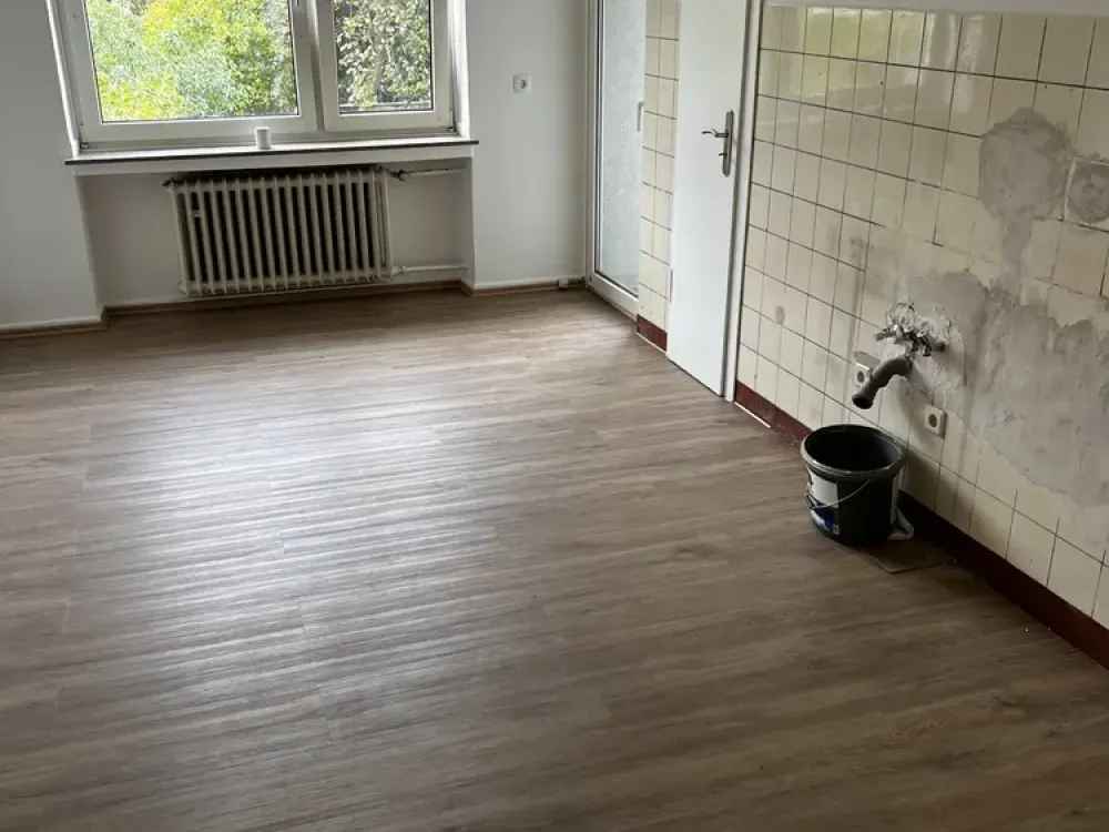 FRISCH SANIERT: 3,5 Zimmer im Saarlandstraßenviertel