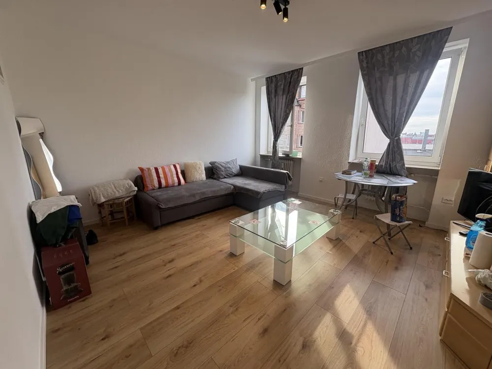 Zweitbezug nach Renovierung / 2-Zimmer Wohnung mit Einbauküche in zentraler Lage in Fürth
