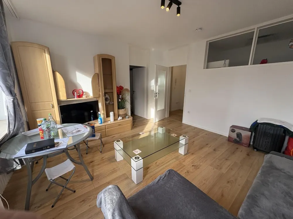 Zweitbezug nach Renovierung / 2-Zimmer Wohnung mit Einbauküche in zentraler Lage in Fürth