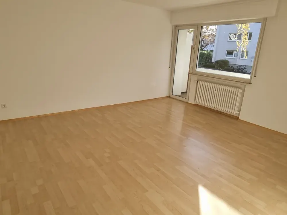 VON PRIVAT Schöne 3-Zimmer-Wohnung, Tiroler Straße, Sachsenhausen-Nord
