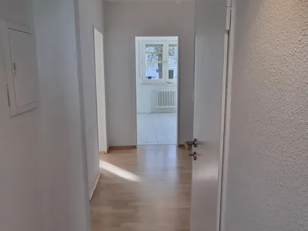 VON PRIVAT Schöne 3-Zimmer-Wohnung, Tiroler Straße, Sachsenhausen-Nord
