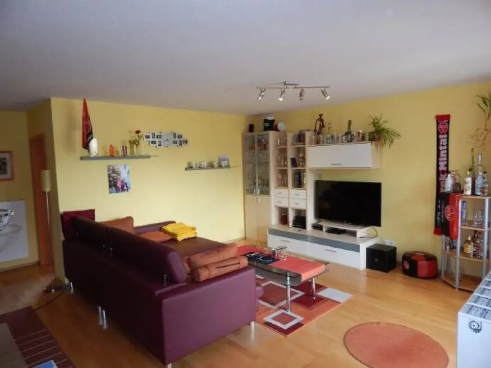 Lichtdurchflutete 3-Zimmer-Wohnung mit großem Süd-Balkon in Nürnberg - Reichelsdorfer Keller